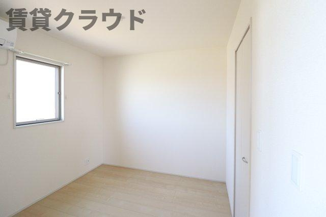 リーブルファイン大森台の洋室|落ち着いた色調の洋室です