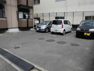 【駐車場】