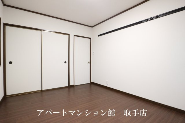 ジュネスの寝室