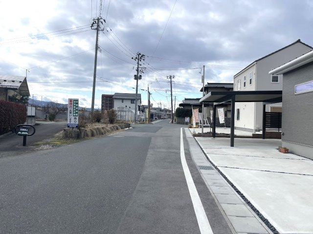 山形市落合建売住宅の周辺|前面道路になります。