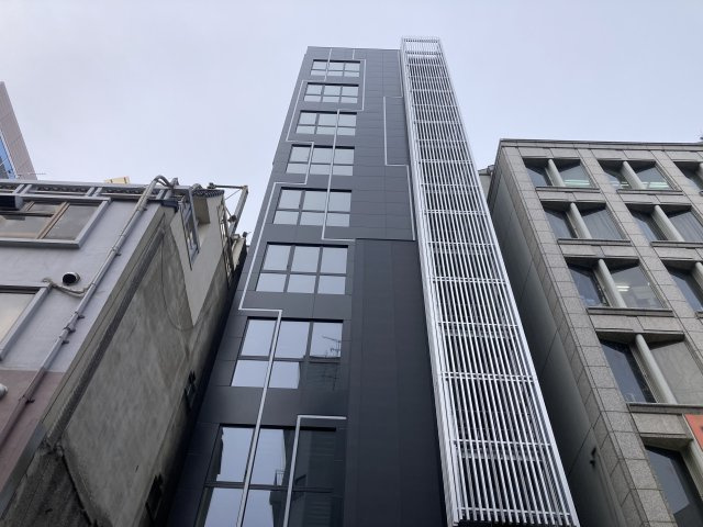 大阪市中央区宗右衛門町の店舗事務所の外観