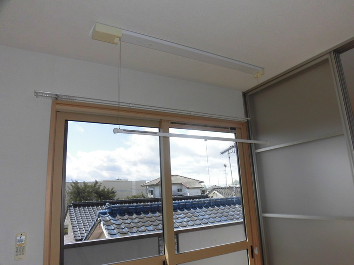 グランシャリオⅡ番館|201 室内物干し