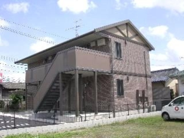 グランシャリオⅡ番館の外観
