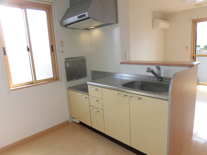 グランシャリオⅡ番館のキッチン|201 キッチン