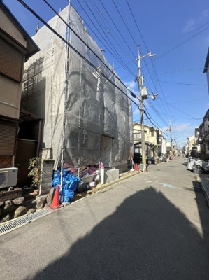 【前面道路含む現地写真】 | 鶏冠井町草田　新築戸建 | 保育園や小学校公園も近く、子育て世代のパパママに嬉しい立地♪