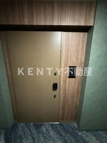 【玄関】 | Ｊ．ＧＲＡＮ　Ｃｏｕｒｔ　品川西大井ＥＡＳＴ | 明るい玄関です