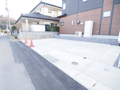 【駐車場】 | Blooming　Garden　渡利丸滝　1号棟