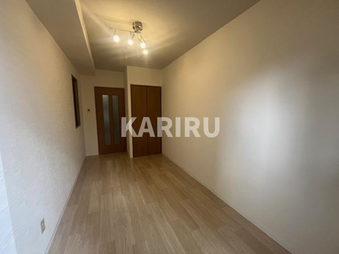 アリエスかまくらの洋室