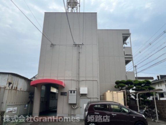 井上ハイツの外観