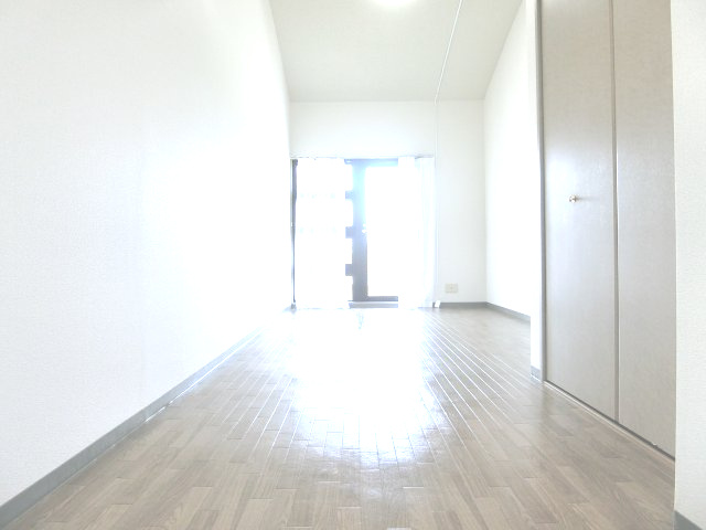 アルティスタの洋室