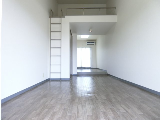 アルティスタの寝室