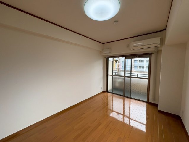 グランディ小阪　(近大　一人暮らし)