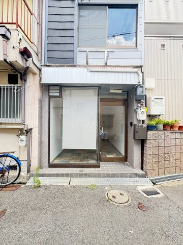 南正雀戸建の玄関