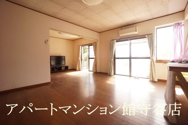 守谷市大木戸建の居間・リビング