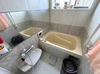 【浴室】 | 浴室に窓がございますので、換気がしやすくカビの抑制になります！！