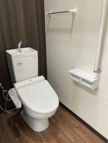 大津市丸の内町の店舗事務所のトイレ|トイレです
