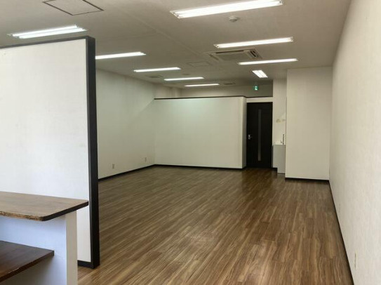 大津市丸の内町の店舗事務所の内装|物件の内装です
