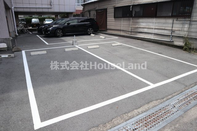 ヤマイチプラザ吹上の駐車場