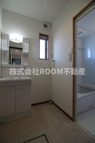 Ｃｉｍｅ(蓑原）の洗面所|ゆったりとスペースのある洗面所