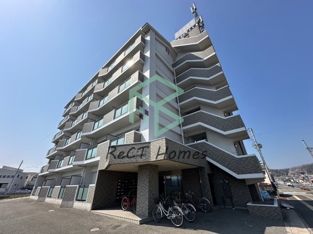 姫路市飾磨区英賀保駅前町の賃貸マンションの外観