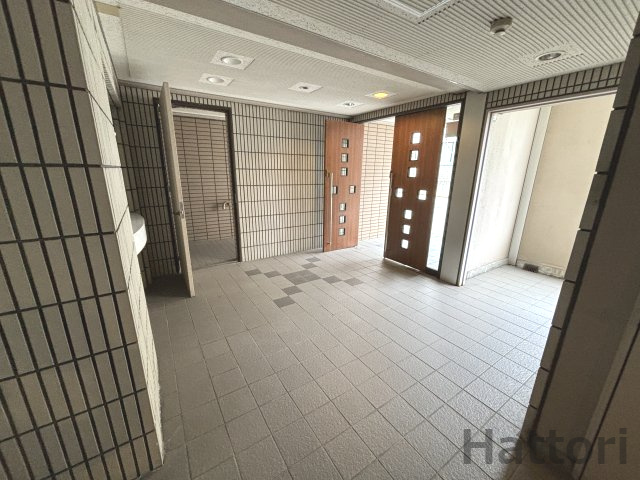 エクセレント宝塚のエントランス