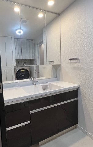 クラブエイリック唐津中央ロイヤルテラスの独立洗面台