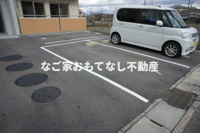 【駐車場】 | プリミエール西市場