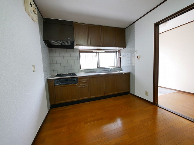 山岡貸家の居間・リビング