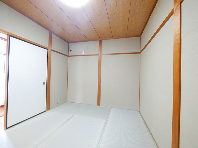 山岡貸家の和室