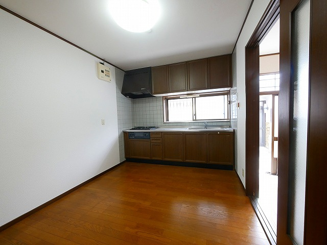 山岡貸家の居間・リビング