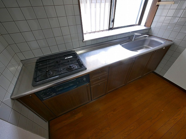 山岡貸家のキッチン