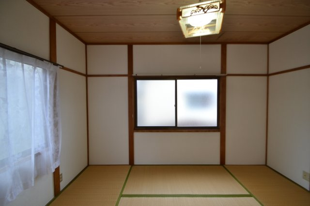 亀山6丁目ハウス2の和室