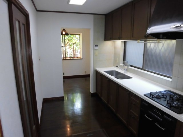 中富南4-12-1貸家のキッチン