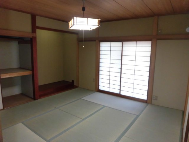 中富南4-12-1貸家の和室