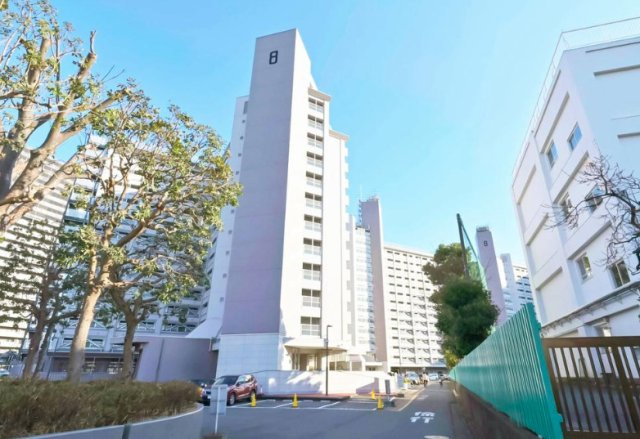南砂住宅８号棟　11階　角　部屋　リ　ノベーション済の外観
