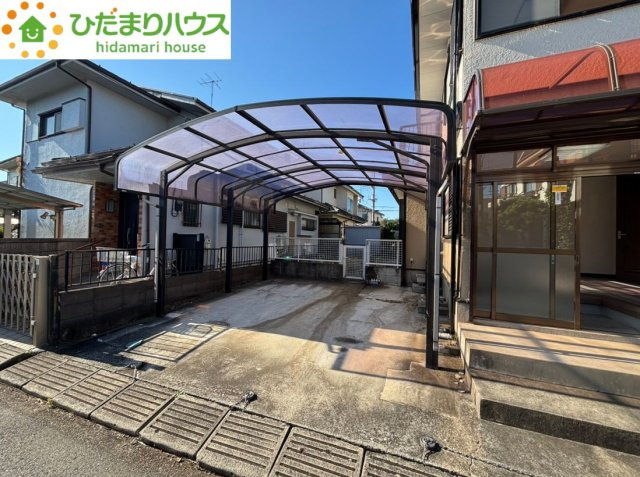 上尾市瓦葺　中古一戸建ての駐車場