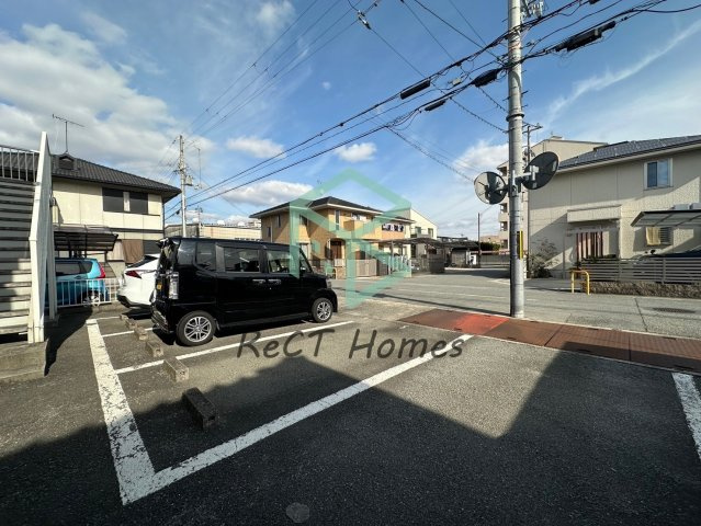 パセオ構の駐車場