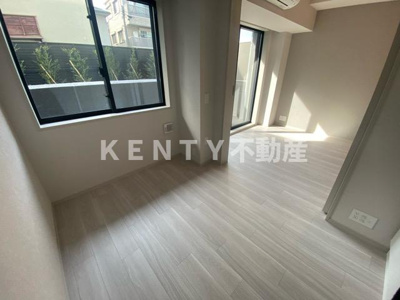 【洋室】 | Ｊ．ＧＲＡＮ　Ｃｏｕｒｔ　品川西大井ＷＥＳＴ | ゆったりした洋室です