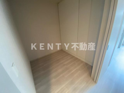 【居間・リビング】 | Ｊ．ＧＲＡＮ　Ｃｏｕｒｔ　品川西大井ＷＥＳＴ | ゆったり過ごせる居間です