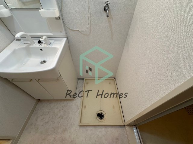 姫路市飾磨区中野田２丁目のハイツの洗面所