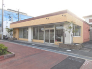 三条テナント建物の画像