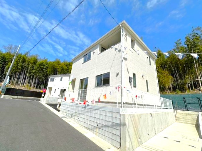 閑静な住宅街に大型分譲☆駐車２台ＯＫの４ＬＤＫ☆クレイドルガーデン八幡市八幡福禄谷第1の外観|外観