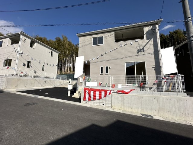 閑静な住宅街に大型分譲☆収納豊富な４ＬＤＫ☆クレイドルガーデン八幡市八幡福禄谷第1の外観|外観