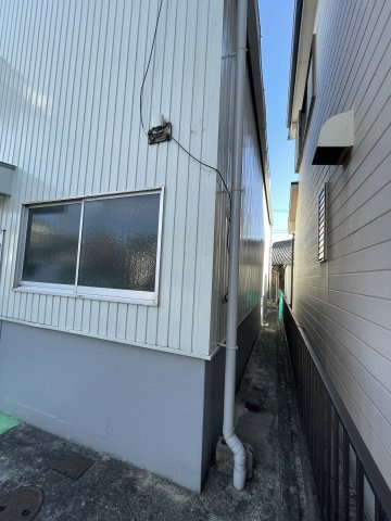 塩池倉庫の外観