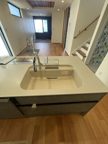 吹田市千里山西3丁目　新築戸建のキッチン|きれいなキッチンです