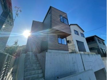 吹田市千里山西3丁目　新築戸建の外観|外観もきれいです