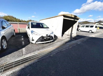 【駐車場】 | 岡崎市滝町戸建 | 駐車スペースもあります
