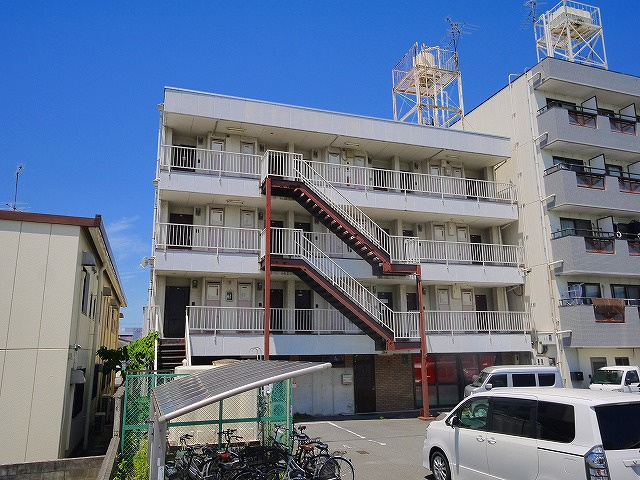 ブレスト北之庄Ⅲの外観|キレイな外観です。