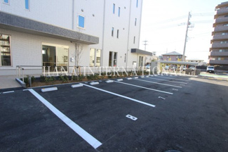 【駐車場】