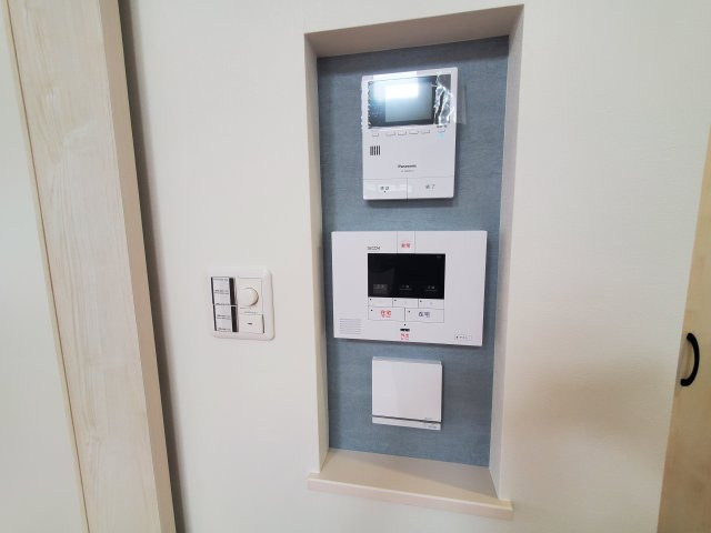 【防犯設備】 | 杉並区宮前２丁目　新築戸建　D号棟 | 20.5帖のLDK、解放的なキッチン、そして奥行きのあるバルコニー♪♪魅力が詰まった制震ダンパー搭載の新邸！勾配天井や各階に設置された洗面台、ウォークインクローゼット等他にもオススメPOINT多数♪